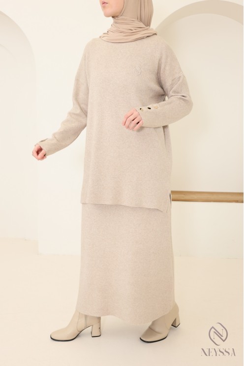 Neyssa Creation beige cosy woven knit skirt and tunic set