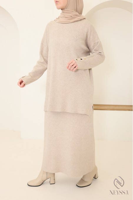 Neyssa Creation beige cosy woven knit skirt and tunic set