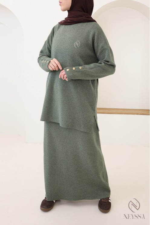 Neyssa Création 2-piece khaki knit set, perfect for winter