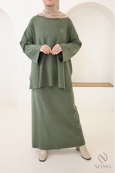 Ensemble kaki jupe longue avec tunique longue maille tissée