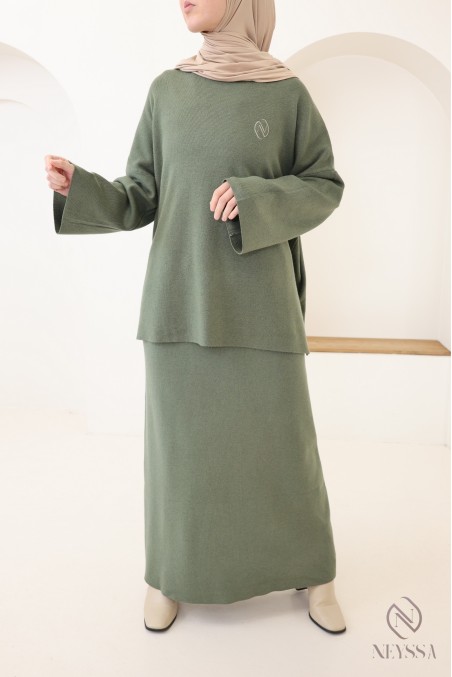 Ensemble kaki jupe longue avec tunique longue maille tissée