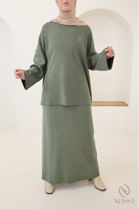 Ensemble kaki jupe longue avec tunique longue maille tissée