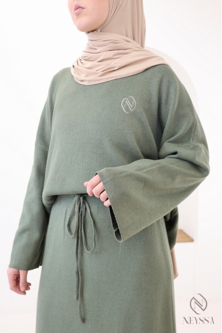 Ensemble kaki jupe longue avec tunique longue maille tissée