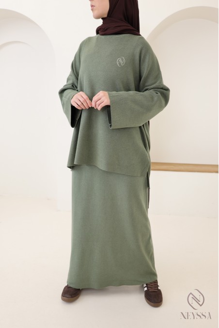 Khaki long skirt set with long woven knit tunic