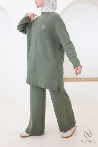Damen-Set aus Pullover und Hose aus weichem Strick, schlichter Schnitt 2