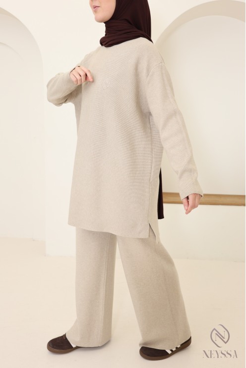 Damen-Set aus weichem Strick, Pullover und passende Hose