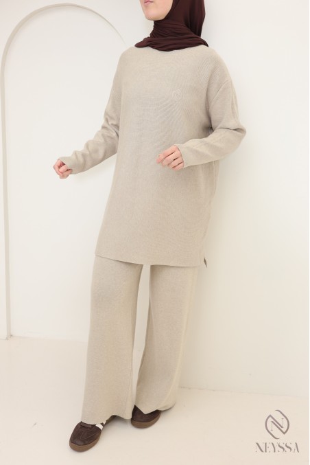 Damen-Set aus weichem Strick, Pullover und passende Hose