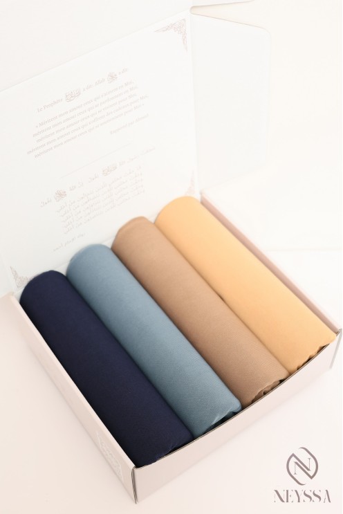 Premium jersey box for hijabs, a gift idea to consider.