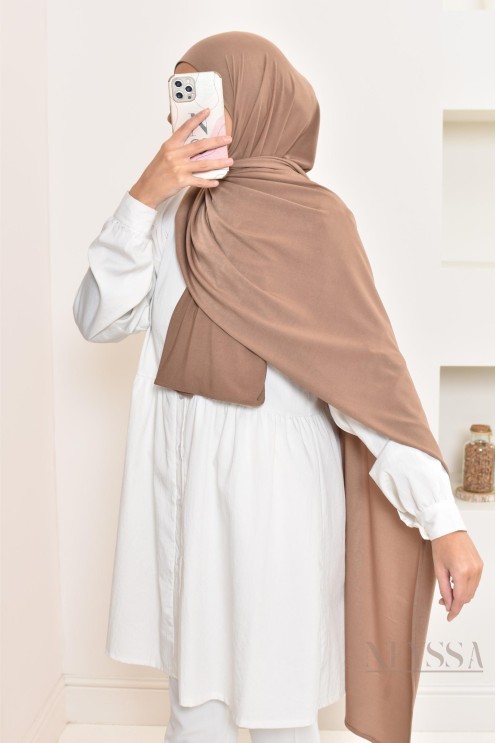 Premium jersey box for hijabs, a gift idea to consider.