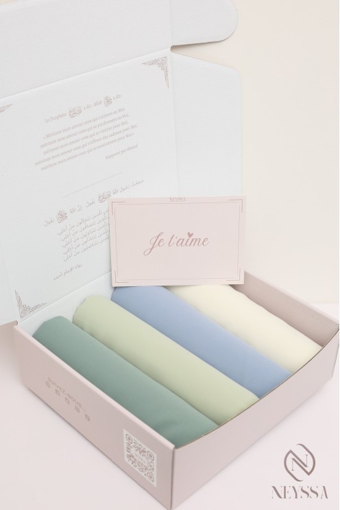 Gift box 4 hidjas in silk from Medina to offer Muslim woman