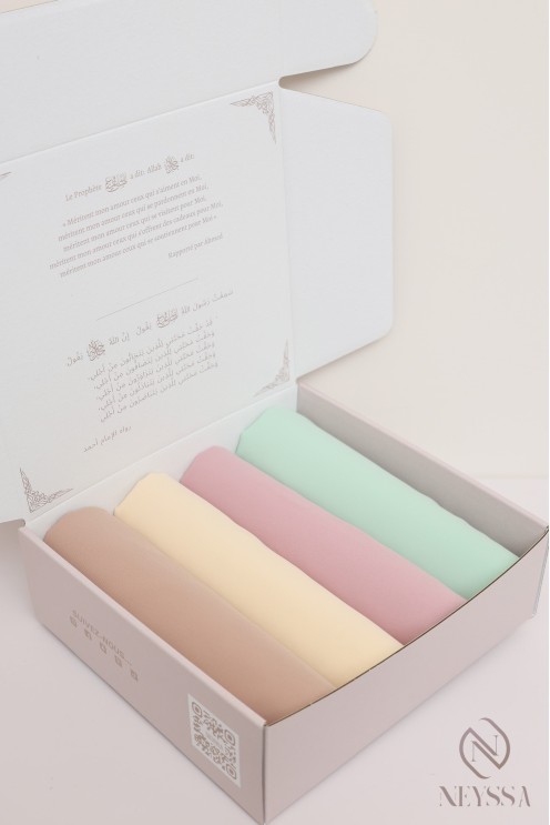 Hijab gift box offered by Neyssa, a collection of trendy scarves offered at great rates.