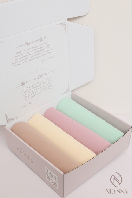 Hijab gift box offered by Neyssa, a collection of trendy scarves offered at great rates.