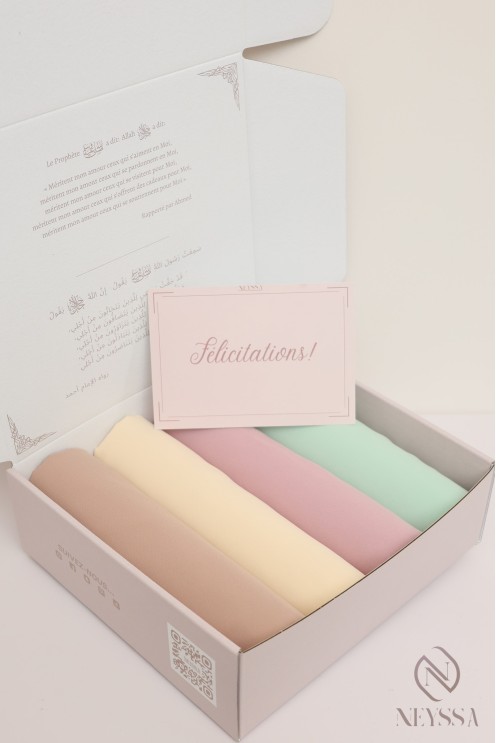 Hijab gift box offered by Neyssa, a collection of trendy scarves offered at great rates.