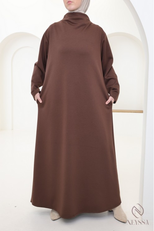 Long dress in soft sweatshirt fabric for trendy hijabi women