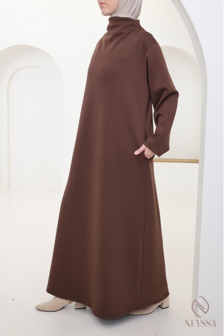 Long dress in soft sweatshirt fabric for trendy hijabi women