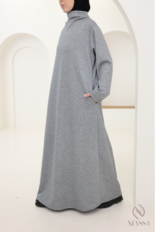 Robe longue tissu doux style sweat pour femme hijabi tendance