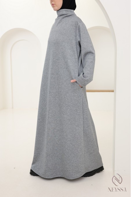 Long dress in soft sweatshirt fabric for trendy hijabi women