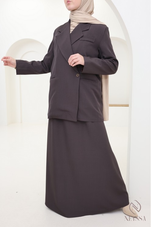 Trendiges braunes Damen-Set aus Blazer und langem Rock