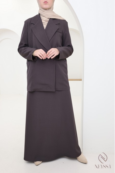 Trendiges braunes Damen-Set aus Blazer und langem Rock