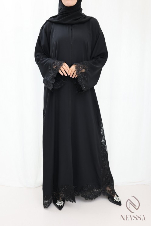 Abaya Dubai kimono veiled woman with embroidery and lace hyper chic