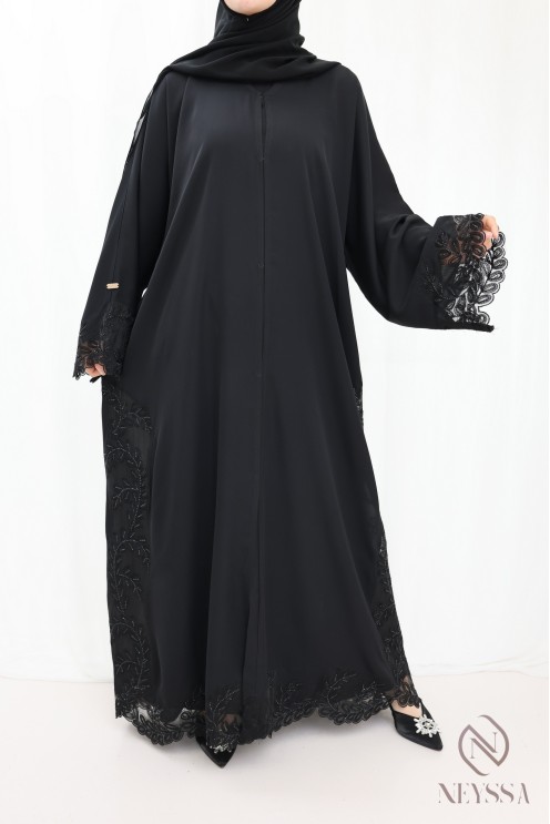 Abaya Dubai kimono veiled woman with embroidery and lace hyper chic