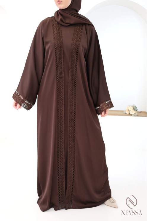 Abaya Dubaï kimono marron en soie de nidah femme hijabi tendance