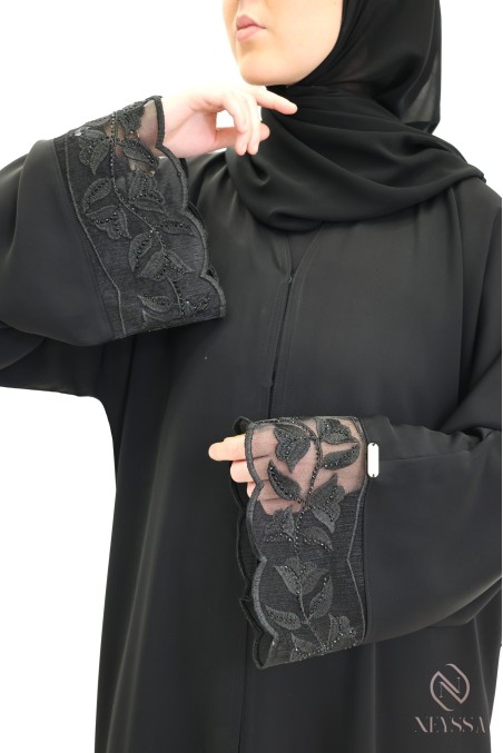 Dubai kimono abaya with trendy embroidery for veiled women for Eid