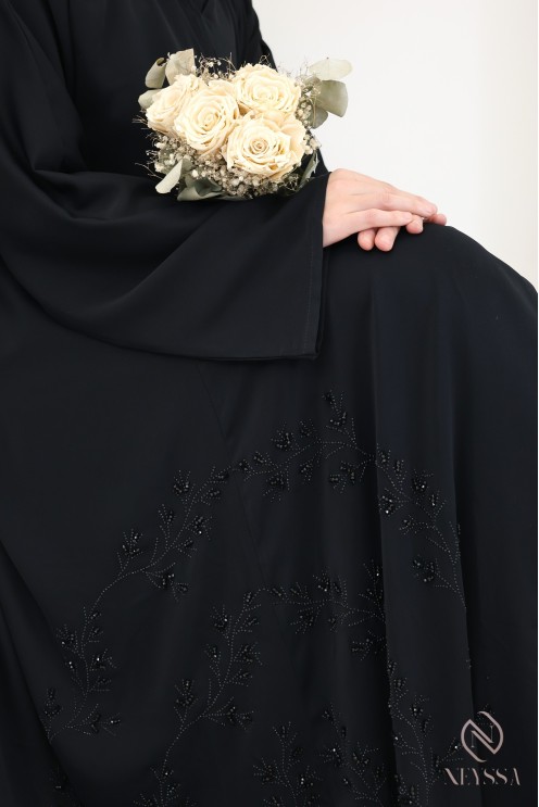 Abaya Dubai with embroidered beads and rhinestones, Eid outfit idea