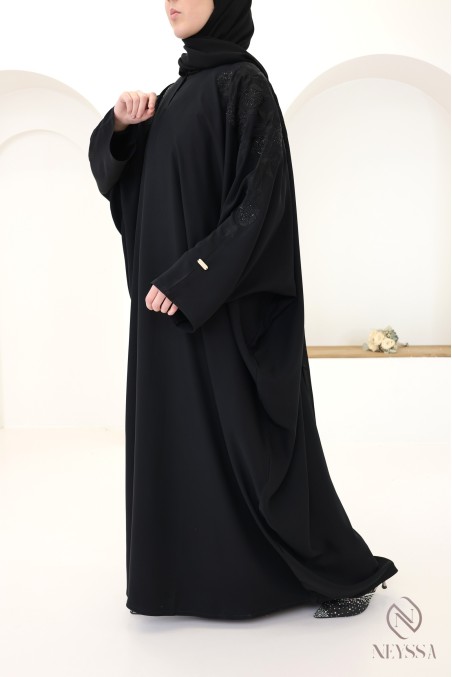 Abaya Dubaï coupe papillon avec broderie et strass femme hijabi