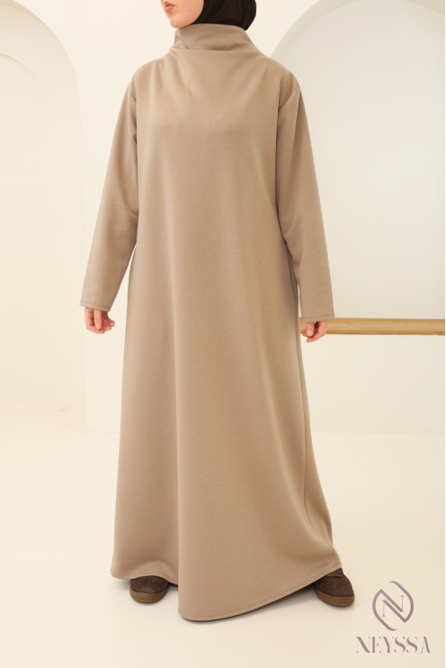 Long dress in soft sweatshirt fabric for trendy hijabi women