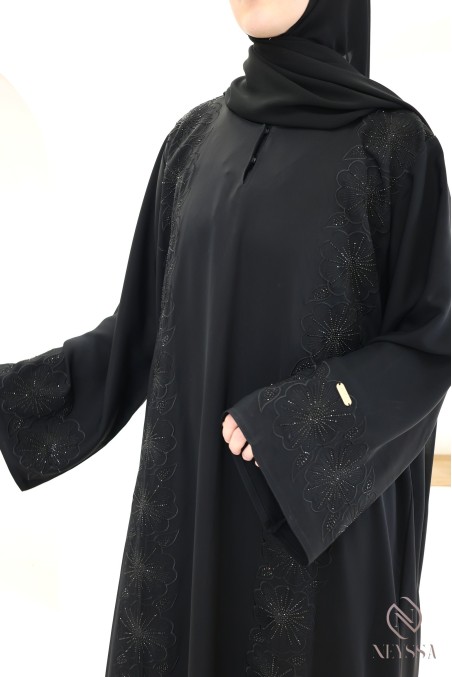 Straight-cut embroidered Dubai abaya for veiled women, chic abaya