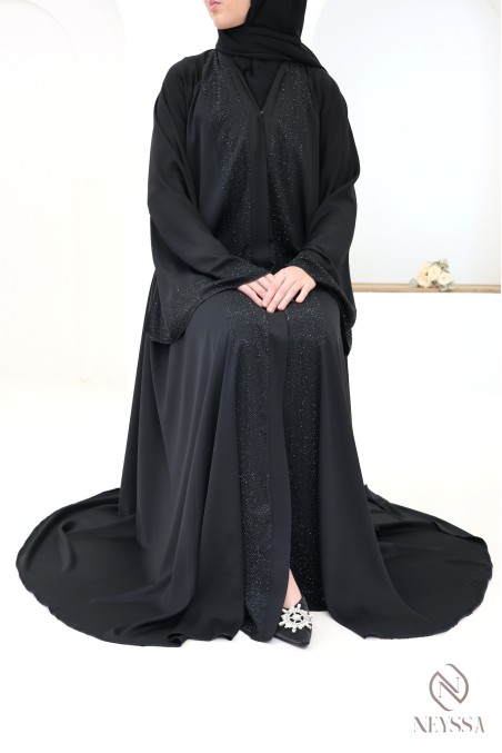 Schwarze Abaya Dubai im Umbrella-Schnitt für das Fest Fastenbrechens