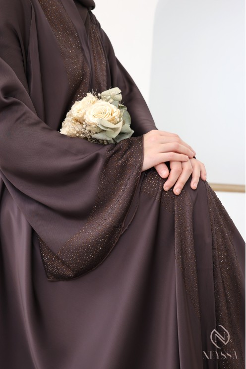 Kimono-Abaya Dubai mit ausgestelltem Schnitt