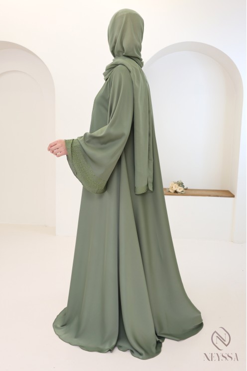 Abaya kimono Dubaï verte à strass coupe moderne abaya chic femme