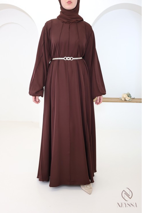 Long chocolate-coloured flared Dubai abaya for women for Ramadan
