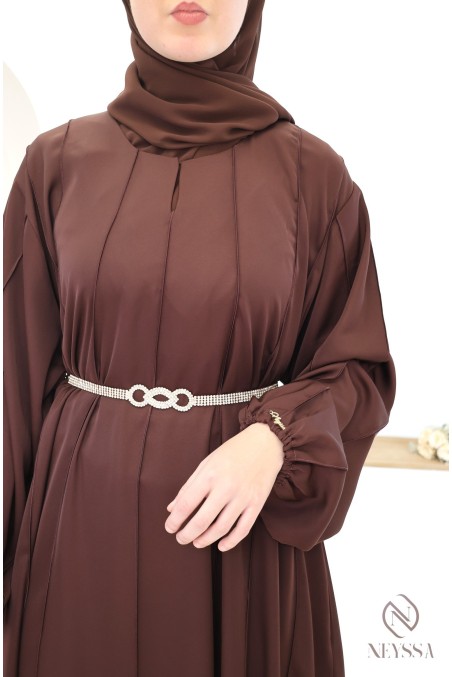 Long chocolate-coloured flared Dubai abaya for women for Ramadan