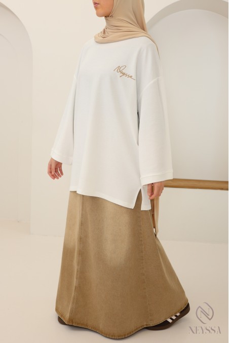 Oversized white piqué T-shirt with Neyssa signature