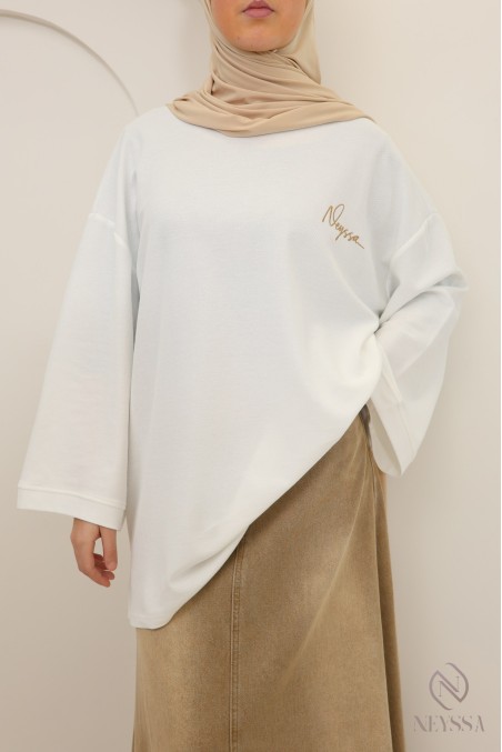 T-shirt blanc en maille piquée oversize avec signature Neyssa