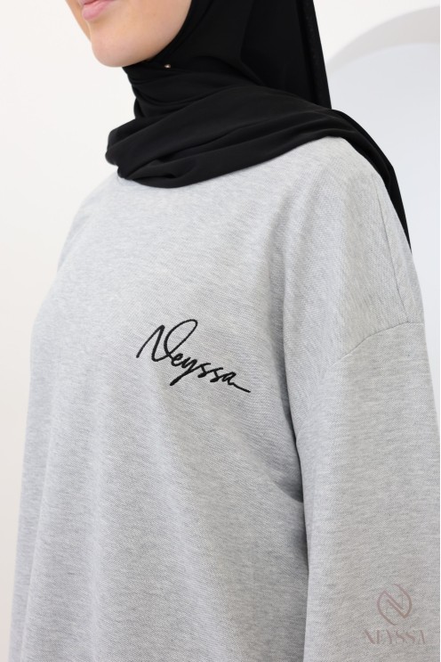 Neyssa oversized embroidered cotton T-shirt, piqué knit fabric