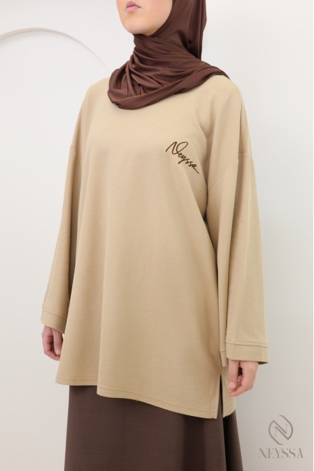 Loose-fitting long-sleeved cotton T-shirt, embroidered by Neyssa