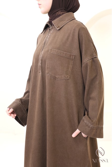 Langes Kleid in Jeansbraun mit Hemdkragen aus 100 % Baumwolle