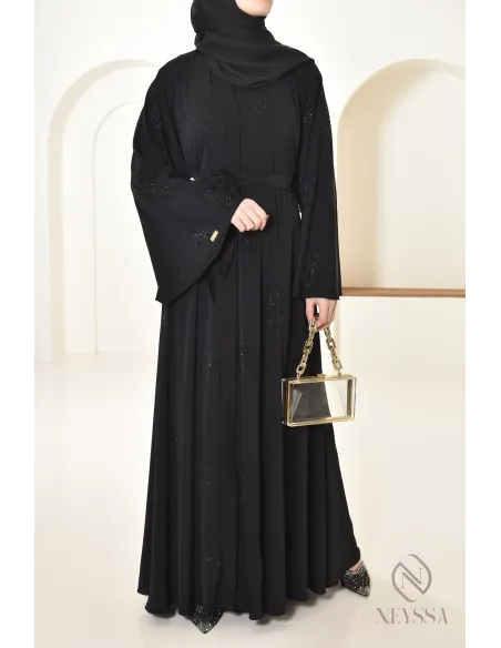 Abaya Dubai à strass évasée coupe ample, ornée de strass, hijabi look
