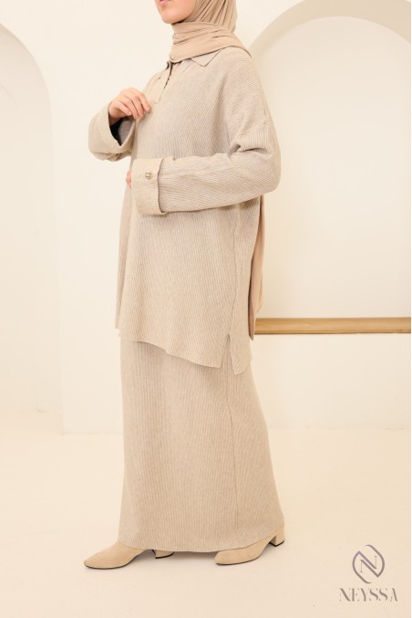 Ensemble jupe maille tissée, tunique col polo avec jupe modeste