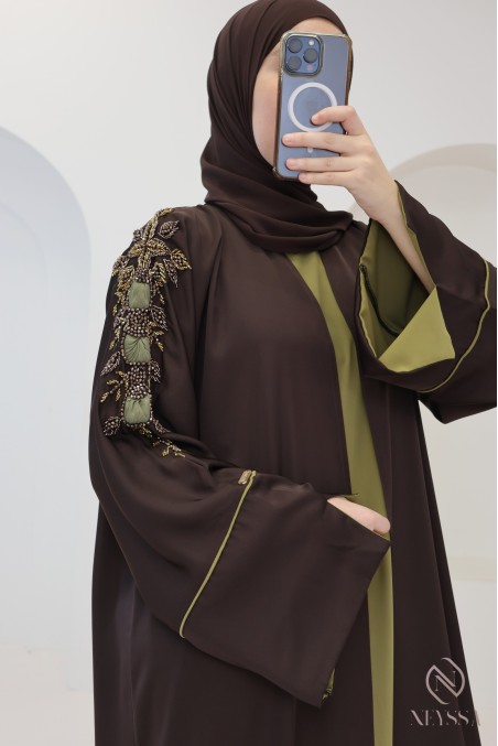 Dubai 4-piece chocolate abaya with cuffed sleeves for hijabi women