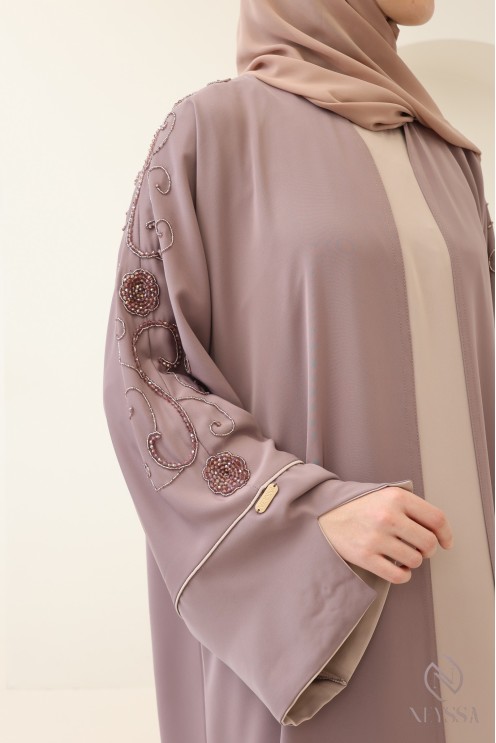 Abaya Dubaï avec kimono à perles brodées, outfit tendance Aïd