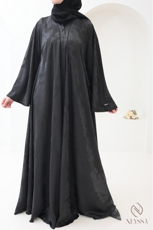 Luxuriöse Kimono-Abaya Dubai mit Umbrella-Schnitt und Holzverzierung