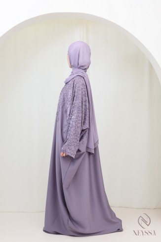 Abaya Dubaï kimono de luxe coupe papillon mauve à stass