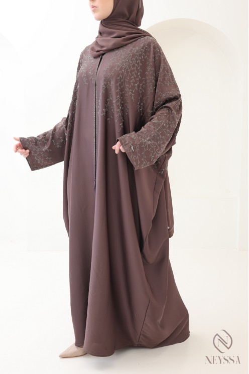 Chic brown kimono-style Dubai abaya for hijabi women for Eid