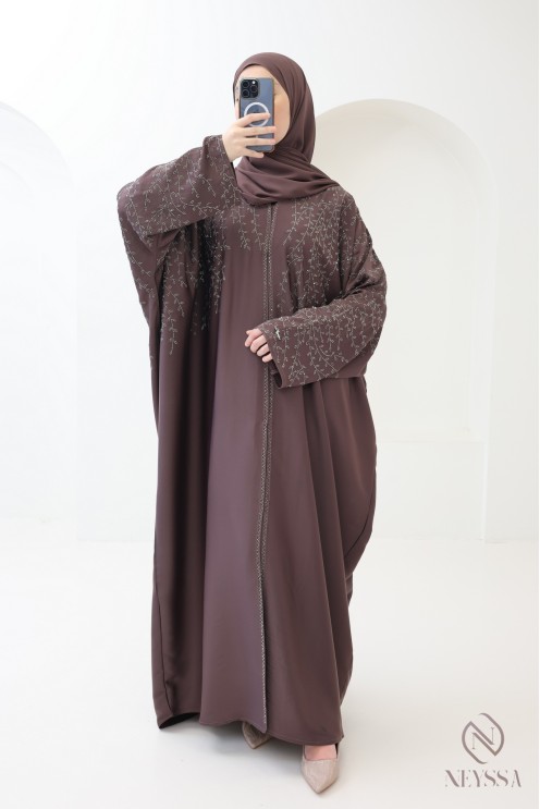 Chic brown kimono-style Dubai abaya for hijabi women for Eid