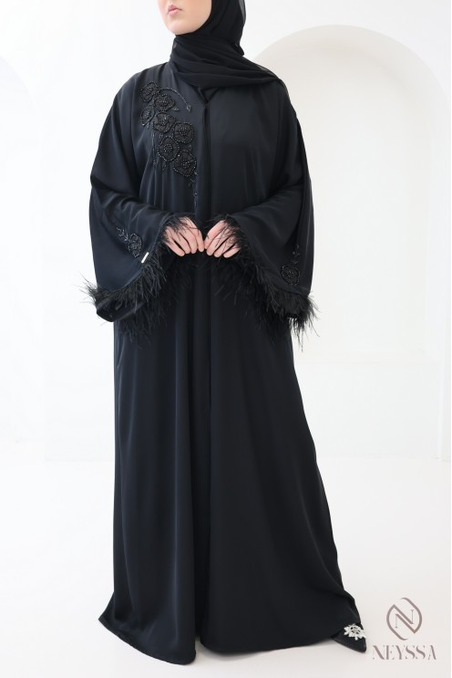 Abaya Dubaï noir avec perles et plumes, coupe moderne élégante